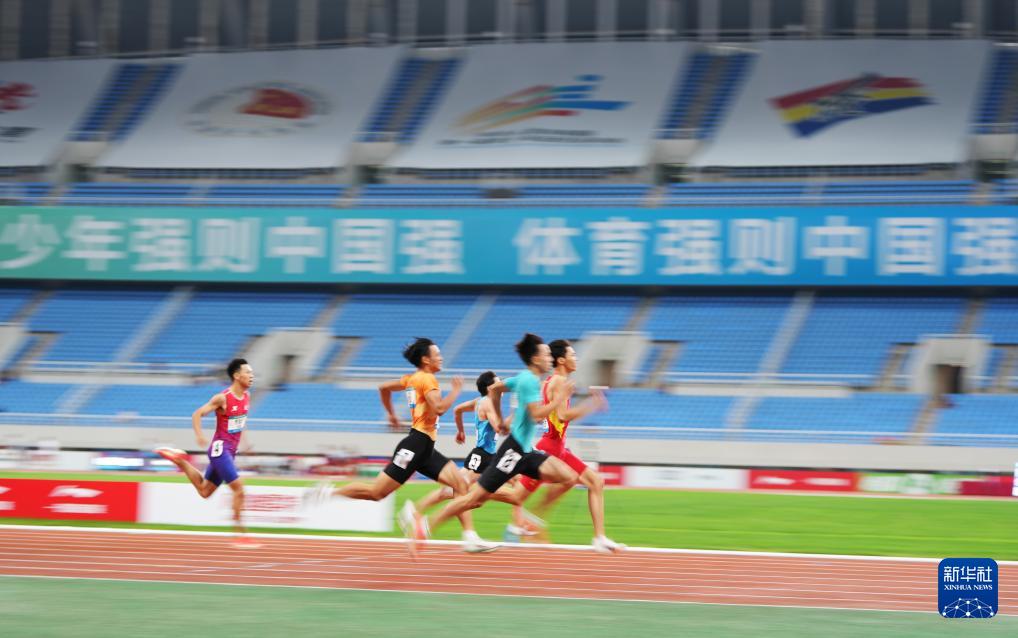 跳远团体决, 李钢