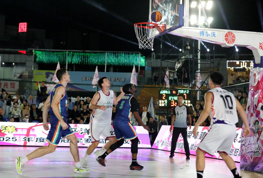 数百架无人, 碰撞出奇妙, 赛暨青川嘉 数百架无人, 碰撞出奇妙, 赛暨青川嘉