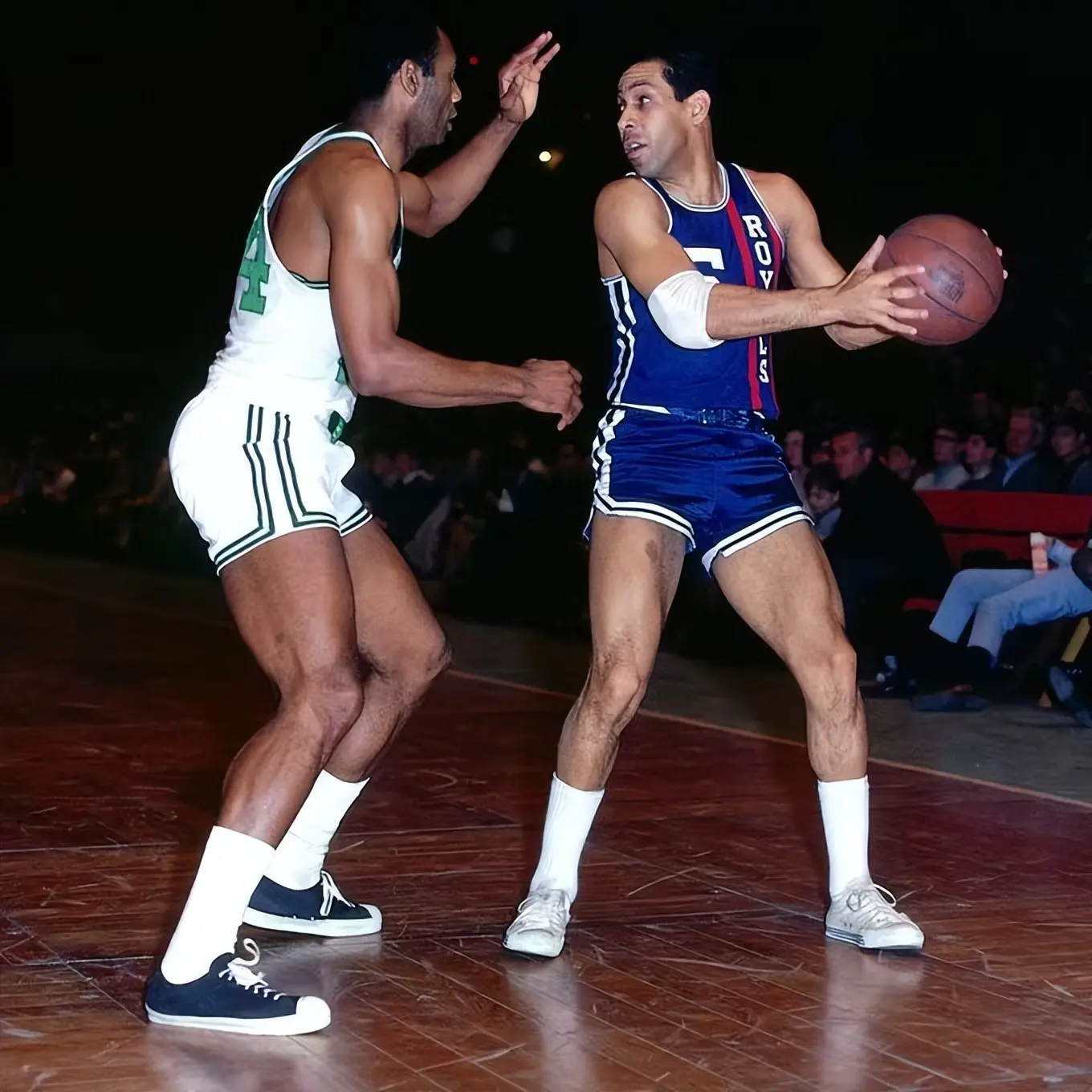 没有一个总, 主打魔术师